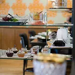 Отель Kraemer 3*