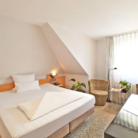 卡拉蒙拓普酒店 3* 科布倫茨