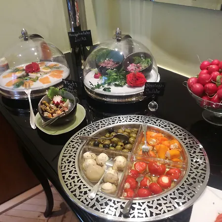 Kraemer Hotel 3*