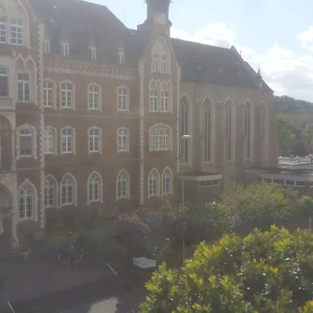 卡拉蒙拓普酒店